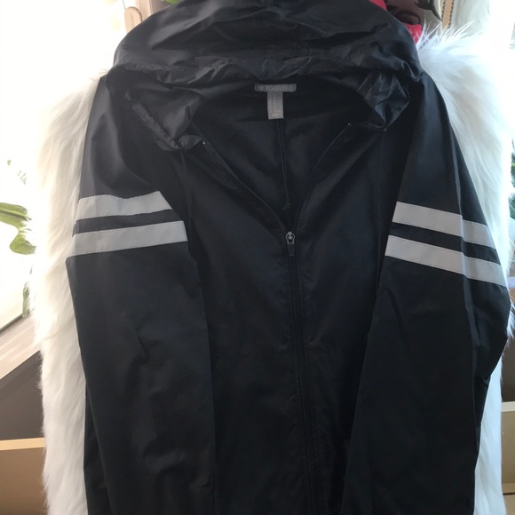 Forever 21 Hooded Active Reflective stripe Jacket - Picture 3 of 11
